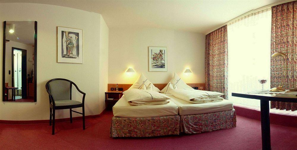 Hotel Lehmeier Neumarkt in der Oberpfalz Zimmer foto